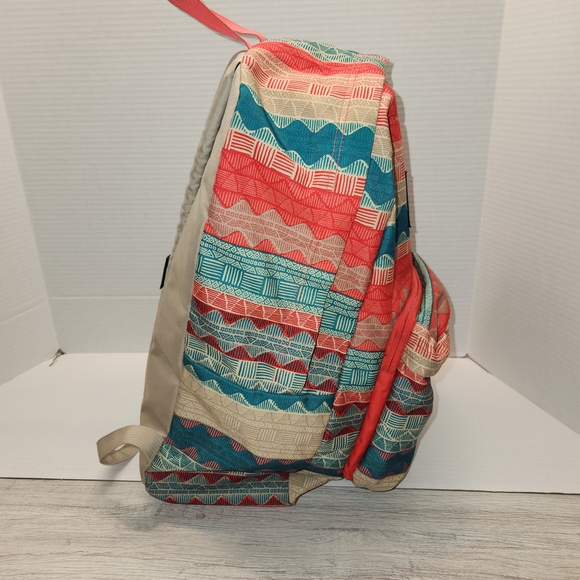 boho stripe jansport backpack Unisex SuperBreak Multi Texture The Right Pack backpack is a long JanSport Unisex Digibreak Malt Tan